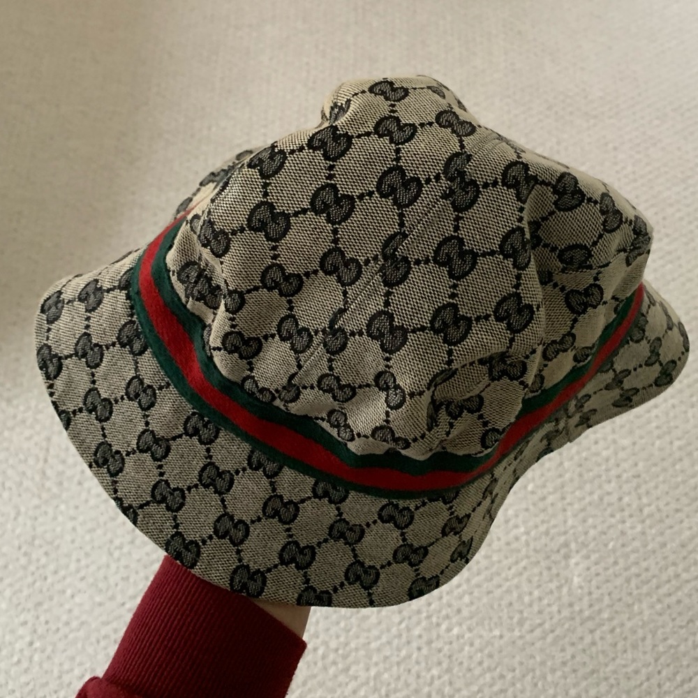 Gucci Beige Monogram Hat with Red and Green Band - Picture 4 of 9